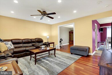 4555 Del Mar Dr, Reading, PA 19606 - photo 6