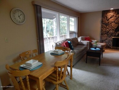 2906 Doris St unit B, Anchorage, AK 99517 - photo 5