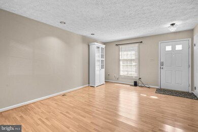 18925 Piney Point Place, Germantown, MD 20874 - photo 5