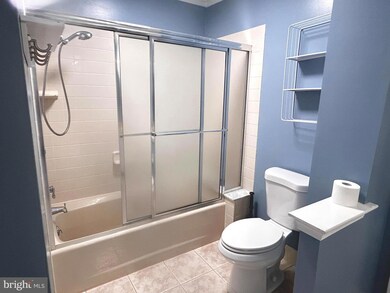 404 Snowflake Cir, Norristown, PA 19403 - photo 7