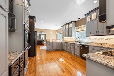 32 Allen Rd, Billerica, MA 01821 - photo 5