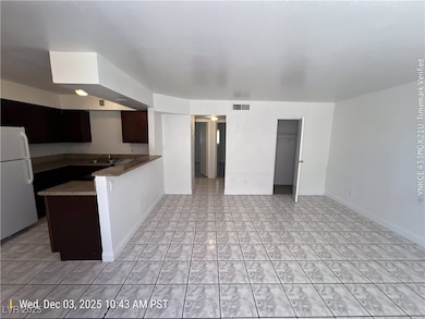 4945 Kell Ln unit 2, Las Vegas, NV 89115 - photo 4