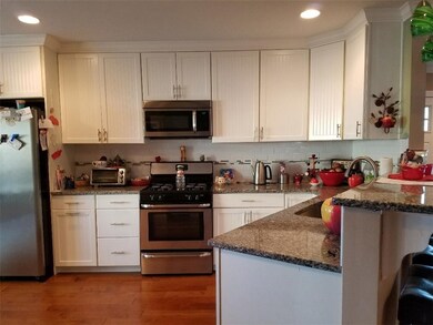 8 Mettatuxet Rd, Narragansett, RI 02882 - photo 5