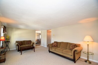 28 Washington Green, East Walpole, MA 02032 - photo 2