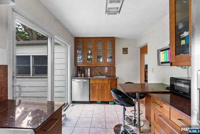 305 E Main St, Bergenfield, NJ 07621 - photo 7