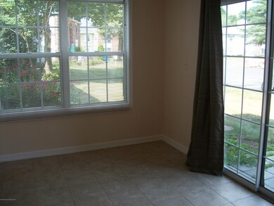 17-4 Augusta Ct, Freehold, NJ 07728 - photo 5