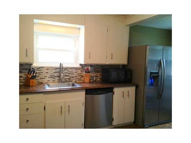 112 California Ave, Providence, RI 02905 - photo 6