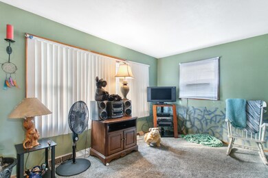 516 W Elm St, Wayland-21