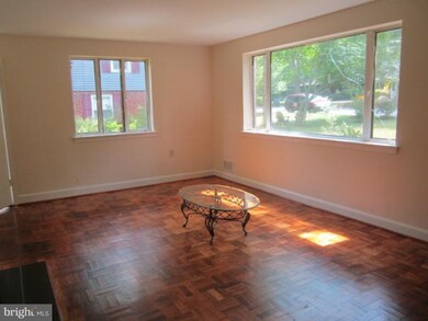 7218 Tod St, Falls Church, VA 22046 - photo 2