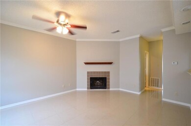 915 W 23rd St unit 201, Austin, TX 78705 - photo 2