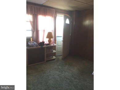 156 Westdale Rd, Upper Darby, PA 19082 - photo 2