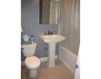 109 Sears Island Dr, Worcester, MA 01606 - photo 6