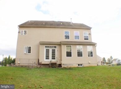 182 Calvert Cir, Bunker Hill, WV 25413 - photo 3