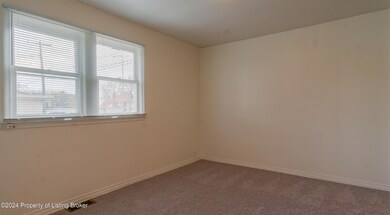 211.5 2nd ave E (3 of 11)