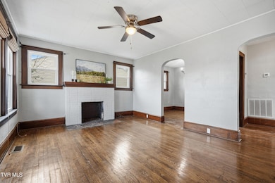 1614 Broad St, Bristol, TN 37620 - photo 4