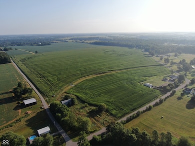 7113 New Washington Beth Rd, New Washington, IN 47111 - photo 4