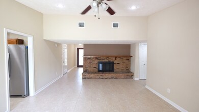 15510 Fall Briar Dr, Missouri City, TX 77489 - photo 3