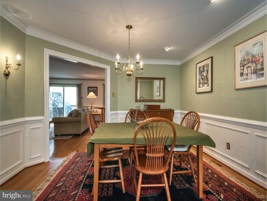 465 Chandlee Dr unit 211, Berwyn, PA 19312 - photo 6