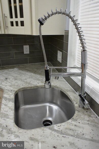 2255 Dickinson St, Philadelphia, PA 19146 - photo 4