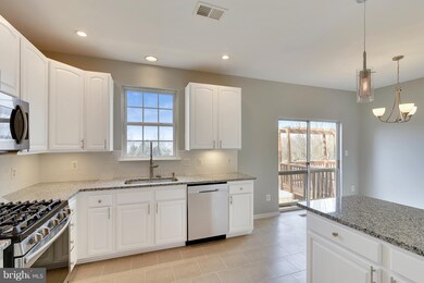 12048 Kemps Landing Cir, Manassas, VA 20109 - photo 5