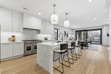 1646 N Orchard St unit 2, Chicago, IL 60614 - photo 2