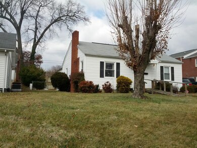 1309 E Unaka Ave, Johnson City, TN 37601 - photo 2