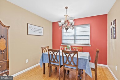 107 Mayfair Ln, Mount Laurel, NJ 08054 - photo 5