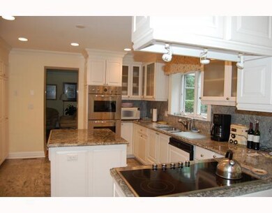 40 Locust Rd, Greenwich, CT 06831 - photo 3