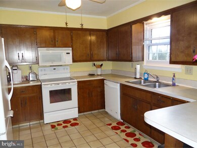 555 Lee St, Orwigsburg, PA 17961 - photo 6