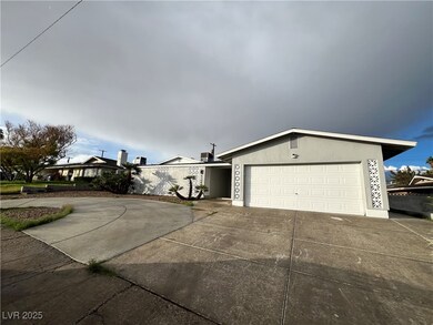 3140 Hebard Dr, Las Vegas, NV 89121 - photo 6