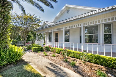 Covered front Porch