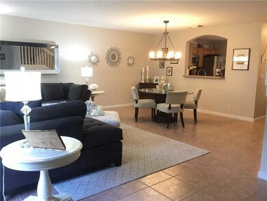 Living room / Dinning room 3