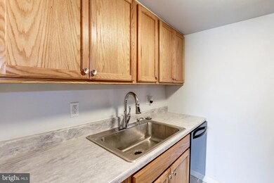 503 W Diamond Ave, Gaithersburg, MD 20877 - photo 7