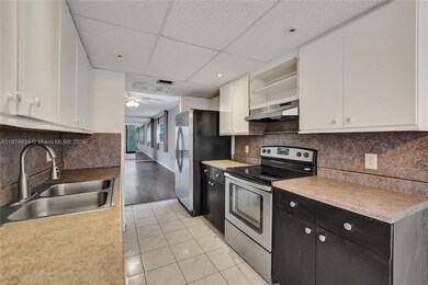 800 SW 125th Way unit O312, Pembroke Pines, FL 33027 - photo 5