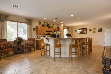 LARGE KITCHEN BAR