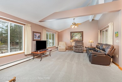 360 Chaney Point Dr, Roscommon, MI 48653 - photo 7