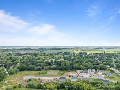 1577 Meadowview Ct, Whitewater, WI 53190 - photo 2