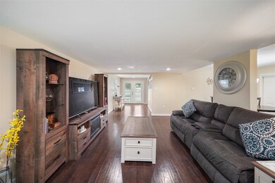 457 County Road 296, Alvin, TX 77511 - photo 7