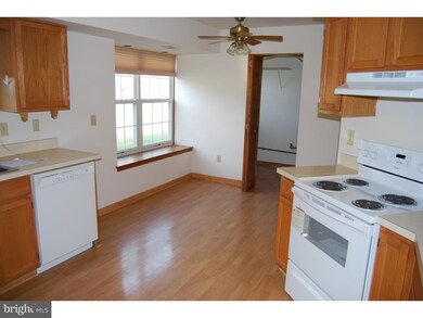 60 Meadows Dr, Glassboro, NJ 08028 - photo 4