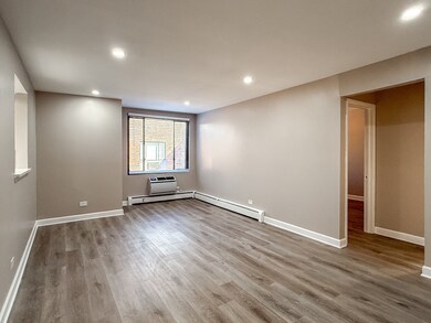 unlisted-address, Chicago, IL 60614 - photo 3