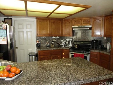 24298 Via Vargas Dr, Moreno Valley, CA 92553 - photo 4