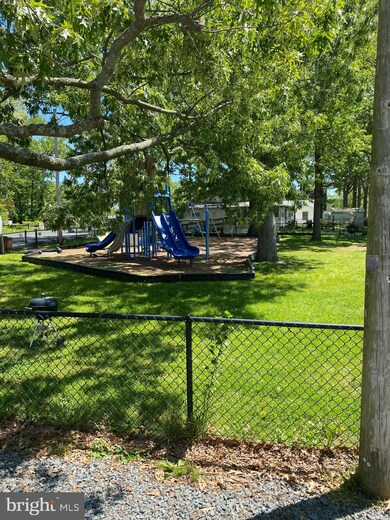 4921 Beech St, Shady Side, MD 20764 - photo 5