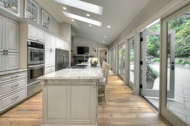 3404 Hunts Point Rd, Hunts Point, WA 98004 - photo 2