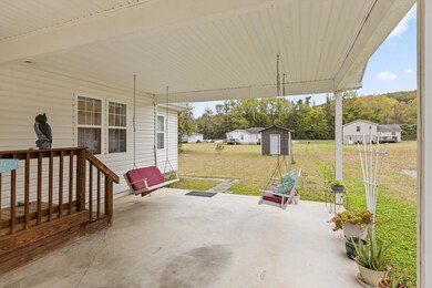 9842 Walnut St, Soddy Daisy, TN 37379 - photo 5