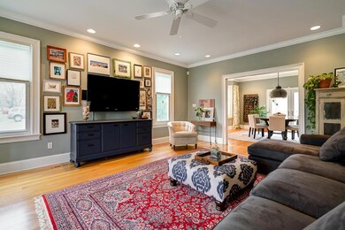 1508 Barrington Rd, Columbus, OH 43221 - photo 5