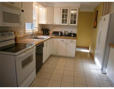 31 Fenway Dr unit 31, Framingham, MA 01701 - photo 2