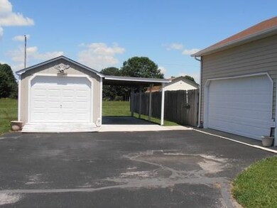 Detached Garage & Carport