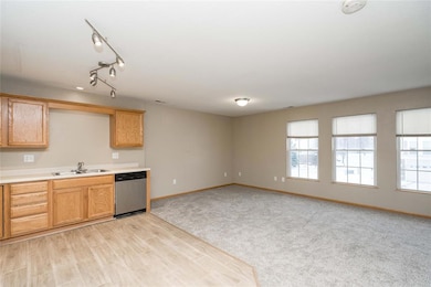8302 Westown Pkwy unit 10008, West Des Moines, IA 50266 - photo 6