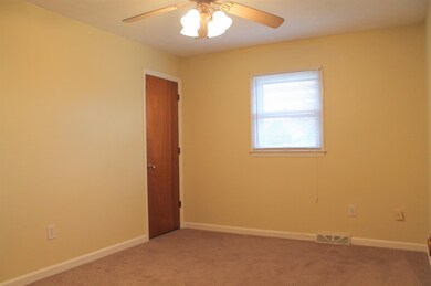209 Vicksburg Dr, Nicholasville, KY 40356 - photo 2
