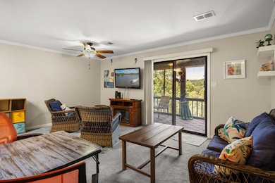 12-web-or-mls-19 Catalpa Ct. #2D (12)